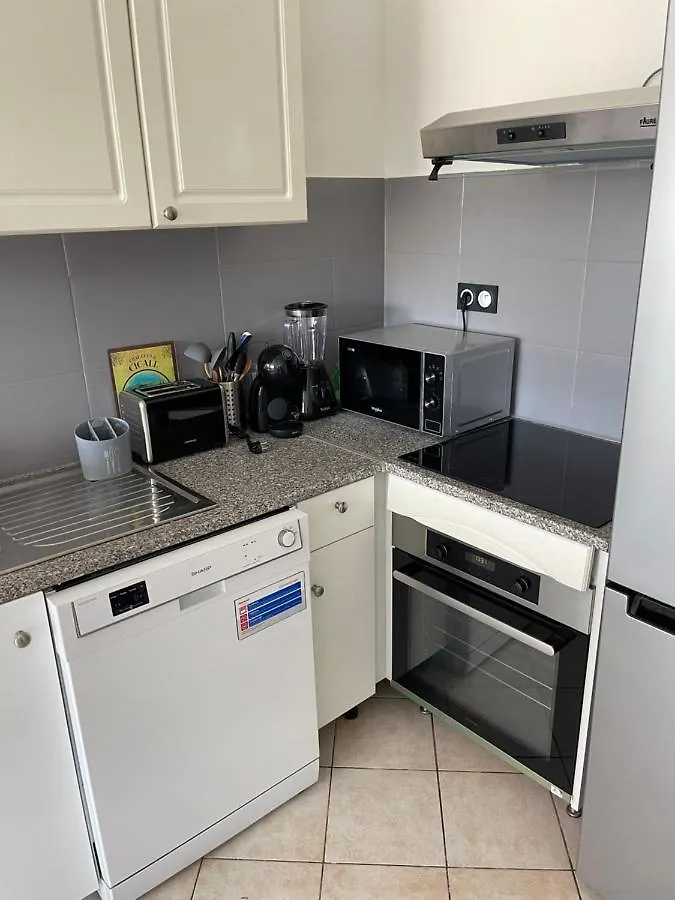 appartement charme T2 cassis plein centre France