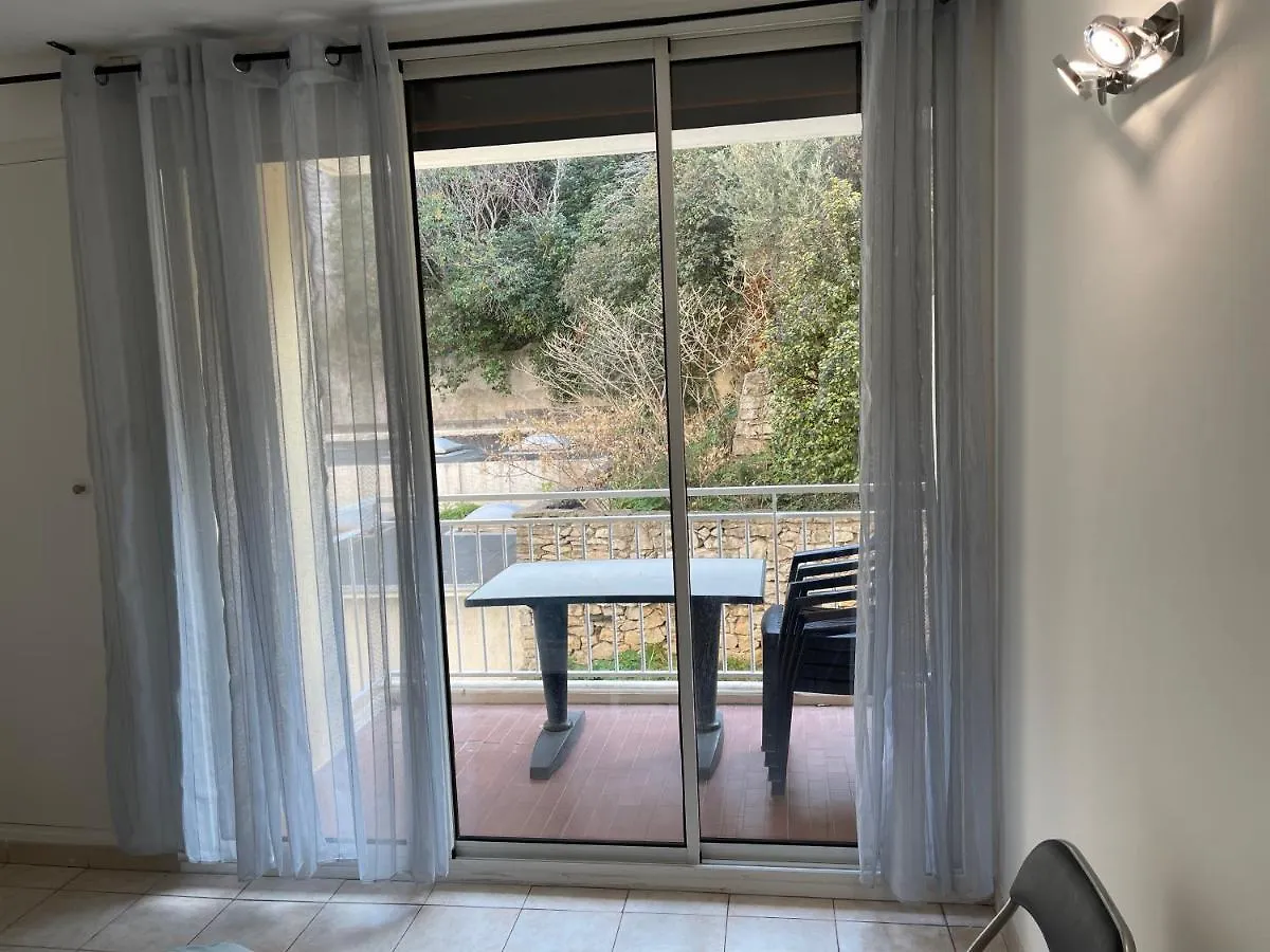 appartement charme T2 cassis plein centre France